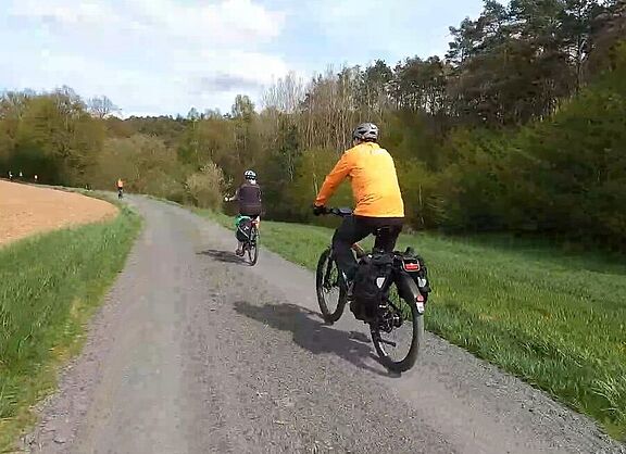 Radweg im Frauenrod zwischen Wiera und Neustadt