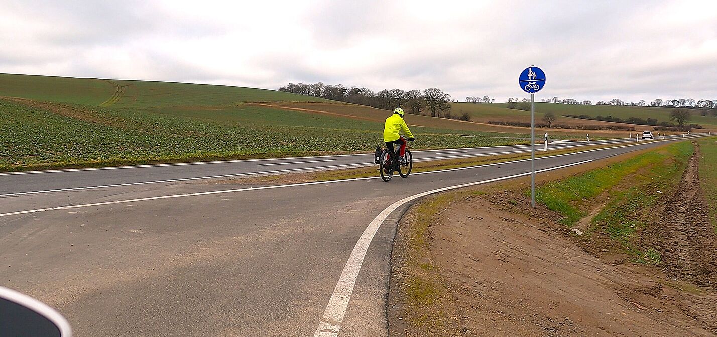 Neubau R4/Schwalmradweg Bischhausen - Niederurff