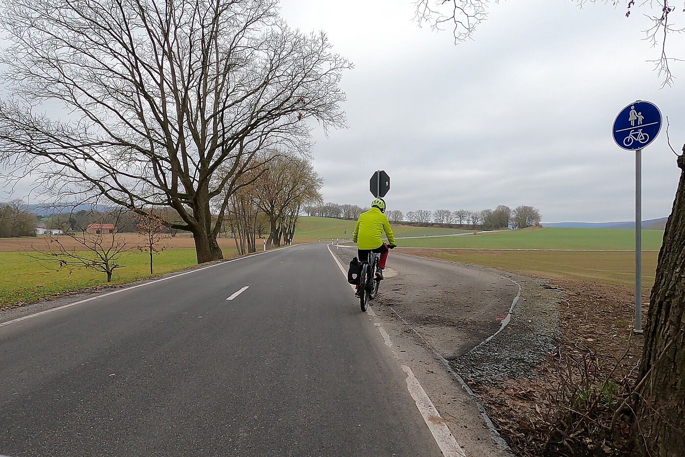 Neubau R4/Schwalmradweg Bischhausen - Niederurff