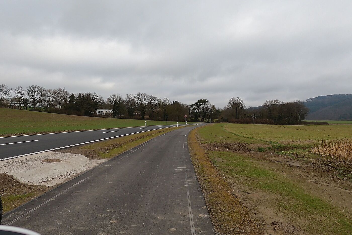 Neubau R4/Schwalmradweg Bischhausen - Niederurff