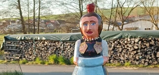Schwälmerin Kottreng Schwälmerin Kottreng